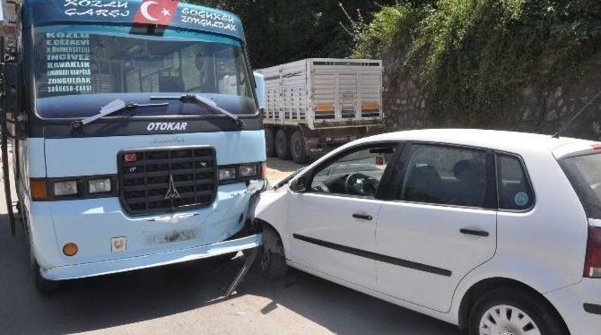 Dolmuşla &Ccedil;arpışan Otomobilde Bulunan 3 Yaşındaki Kız Yaralandı