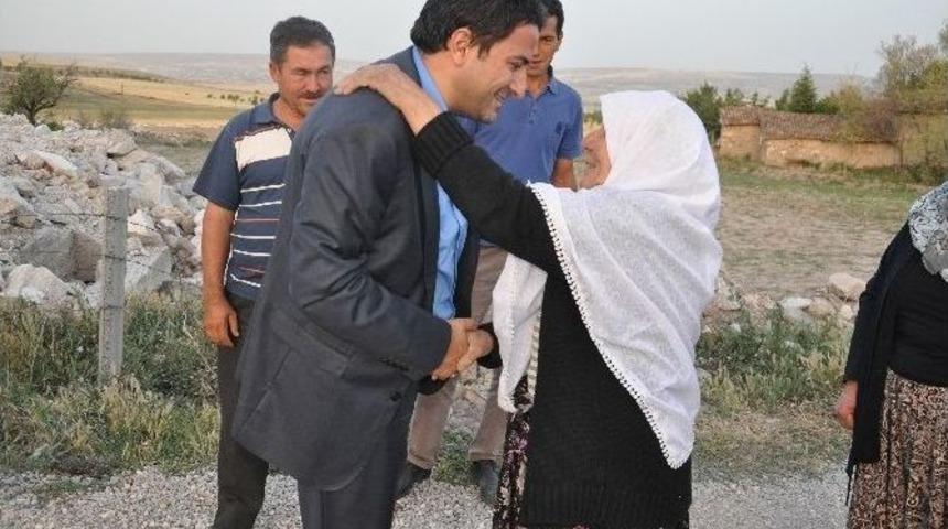 Şeyh S&uuml;caaddin Veli K&uuml;lliyesi'nde İftar Yemeği