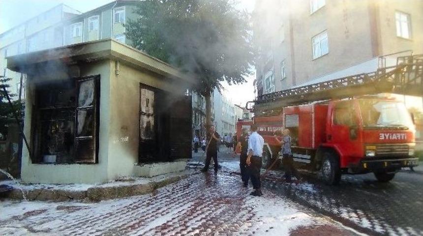 Trafo Merkezinde &Ccedil;ıkan Yangın Korkuttu