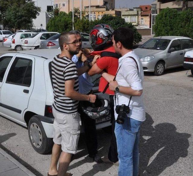 Trafikte Tartıştılar, Kavgaya Tutuştular 1