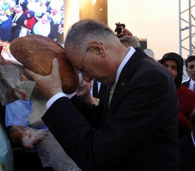 Cumhurbaşkanı Adayı Ekmeleddin İhsanoğlu Bursa'da 10 Bin Kişiyle İftarda Buluştu