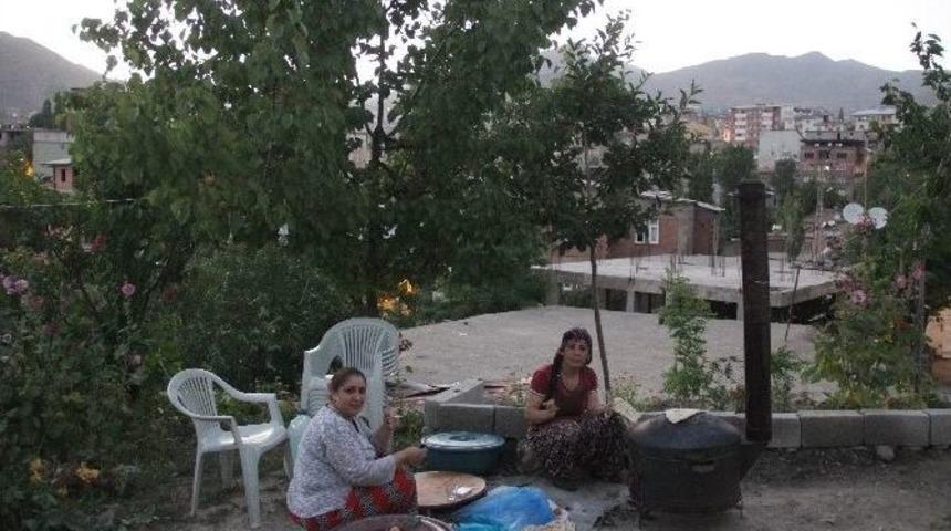 Hakkari&rsquo;de İftar Vakti Okunan Sela Vatandaşı Tedirgin Etti