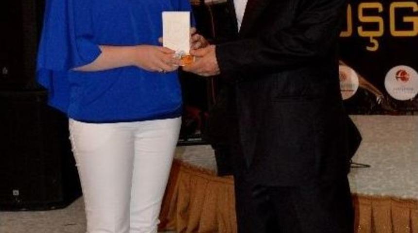 Eskişehir Gazeteciler Cemiyeti Medya &Ouml;d&uuml;lleri Sahiplerini Buldu