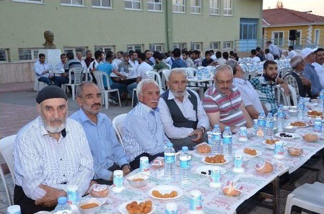 Yeşilyurt Belediyesi'nden “sokak İftarı”