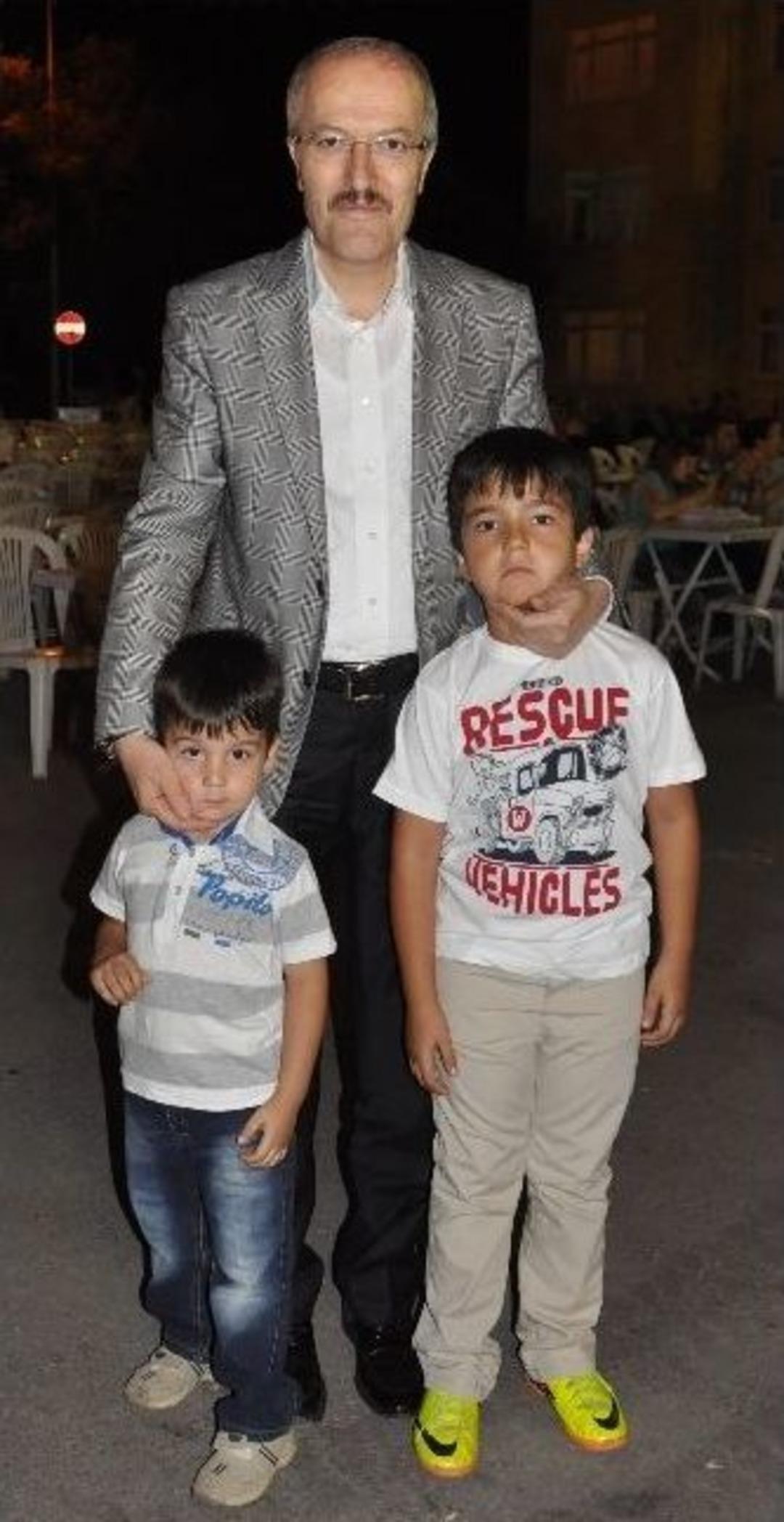 Altıeyl&uuml;l Belediyesi'nden Sahur Programı