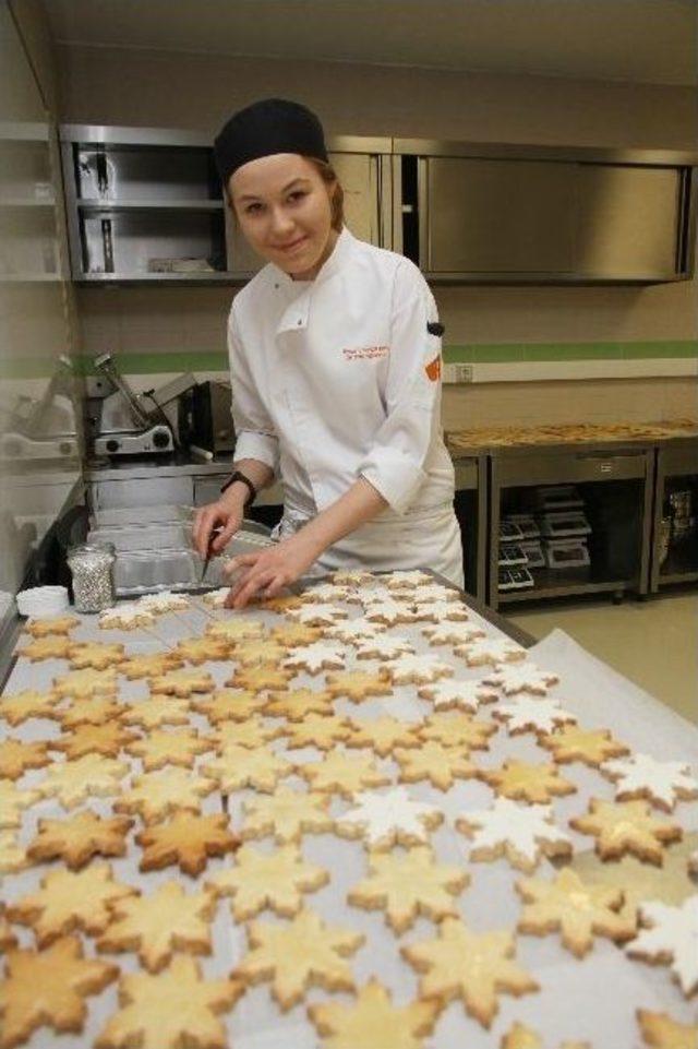 D&uuml;nya Lezzetlerine Yolculuk İzmir Ekonomi&rsquo;den 1