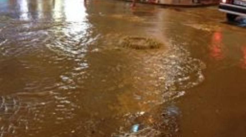 Karam&uuml;rsel&rsquo;de Yağmur Nedeniyle R&ouml;garlar Taştı