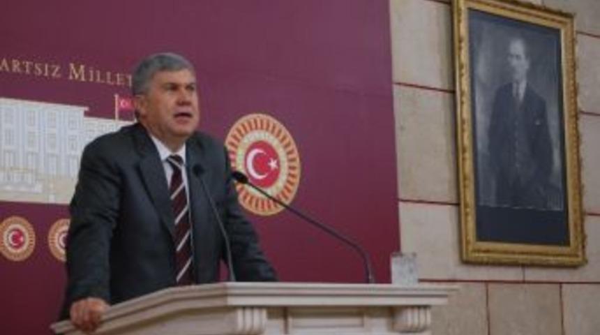 Chp'li Susam, D&uuml;zensiz G&ouml;&ccedil;men Sorununu Meclis&rsquo;e Taşıdı