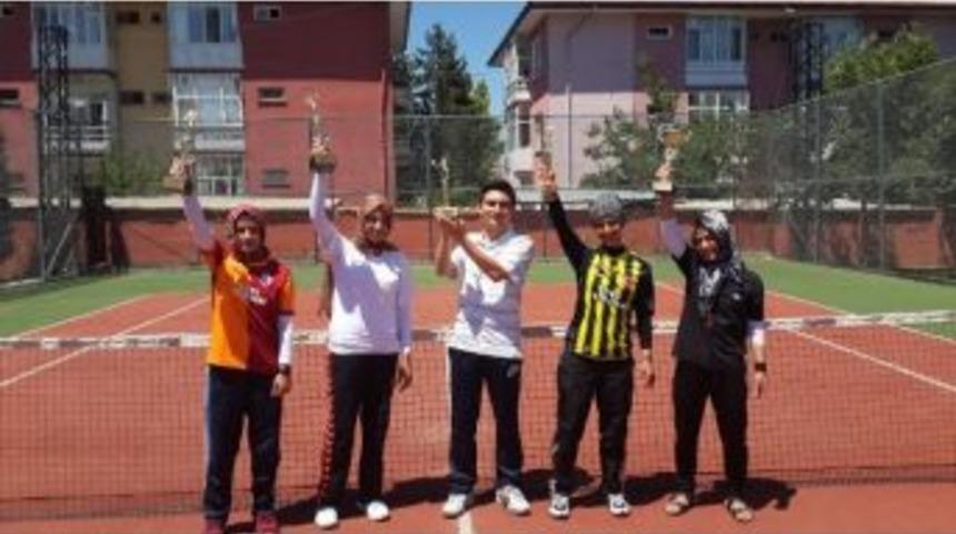 Mabesem Kursiyerleri 5 Şampiyonluk Kazandı