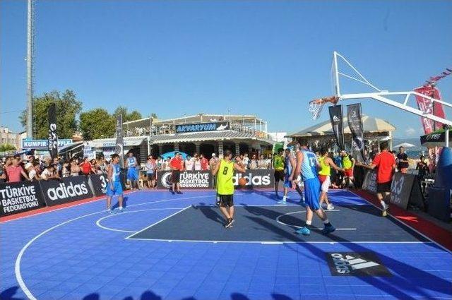 Akçay’da Sokak Basketbolu Heyecanı 1