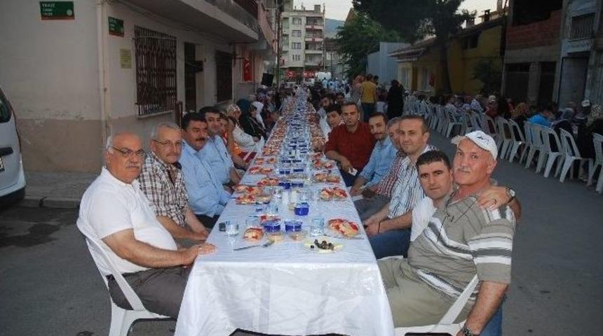 Sokak İftarları Hız Kesmeden Devam Ediyor