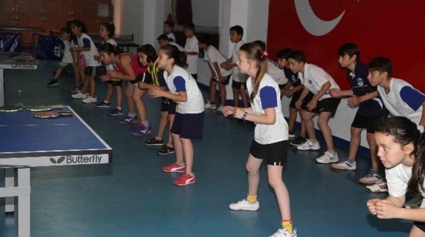 Kocaeli&rsquo;nin Sağlıklı Gen&ccedil;leri Yaz Spor Okulu&rsquo;nda Yetişiyor
