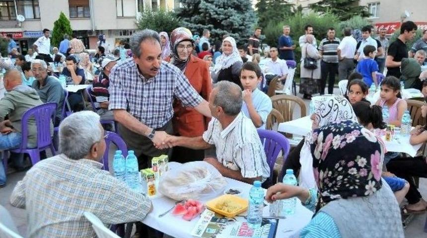 Akşehir Kardeşlik İftarında Bir Araya Geldi