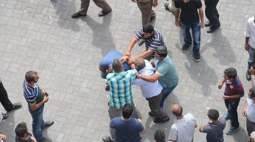 Iğdır&rsquo;da Satırlı Sopalı Kavga: 7 Yaralı
