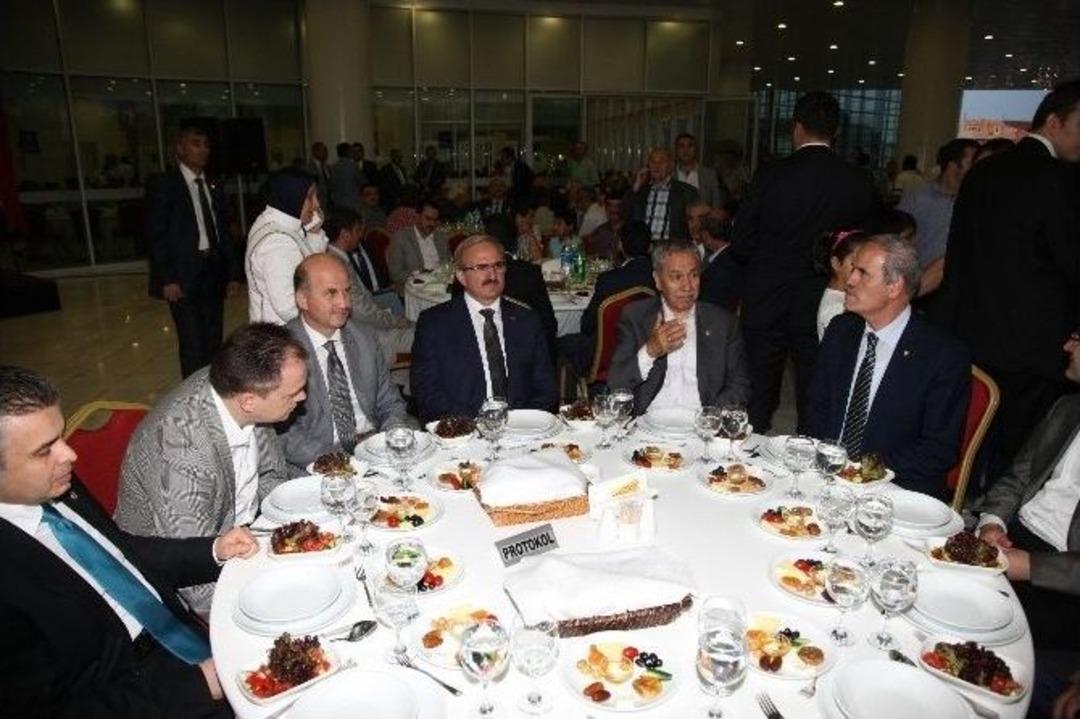 Bursalı Yetimler, B&uuml;y&uuml;kşehir&rsquo;in 'kardeşlik İftarı'nda Buluştu