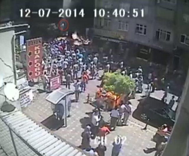 3 Kişinin &Ouml;ld&uuml;ğ&uuml; Patlama G&uuml;venlik Kamerasında 2