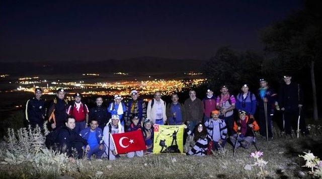 Seydişehirli Dağcılardan Mehtap Yürüyüşü