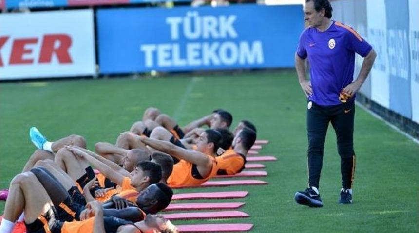 Galatasaray'da Yeni Sezon Hazırlıkları S&uuml;r&uuml;yor