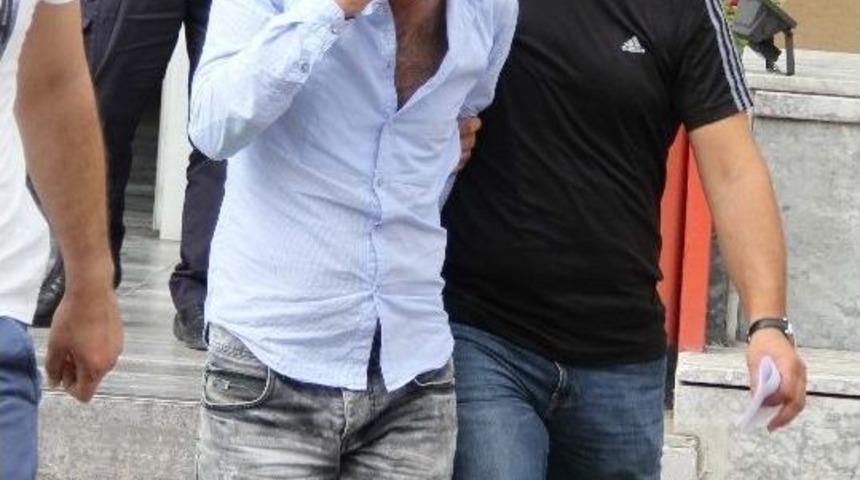 Uyuşturucuyla Yakalanan 2 Kişi G&ouml;zaltına Alındı