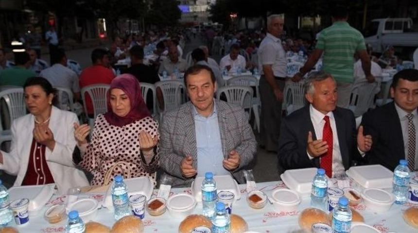 Kadıoğlu&rsquo;nun İpsala&rsquo;ya Yaptıracağı Caminin Temeli Atıldı