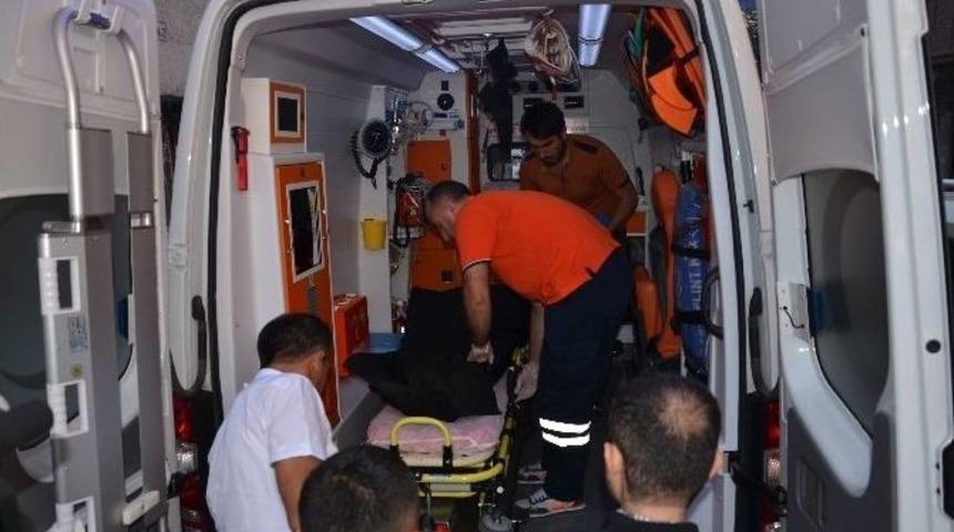 Sultangazi&rsquo;de &Ouml;ld&uuml;r&uuml;len Kadının Cenazesi Adli Tıp&rsquo;a Kaldırıldı