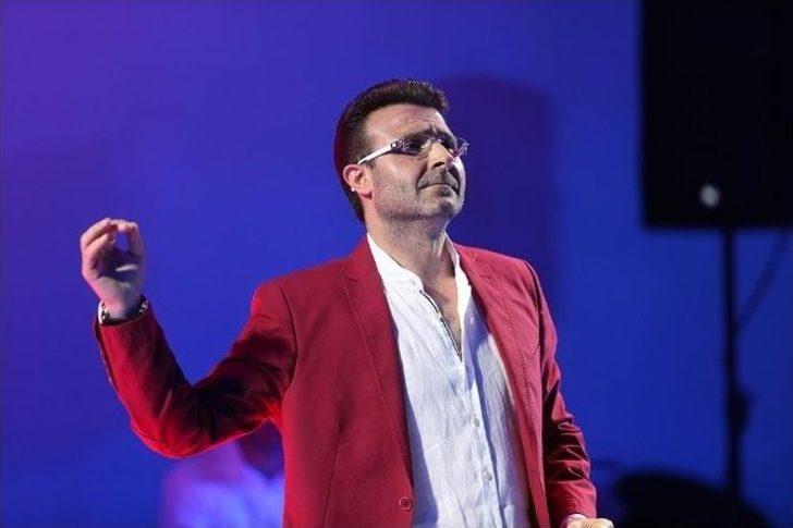 Açık Hava Sahnesi’nde Şiir Akşamı G3