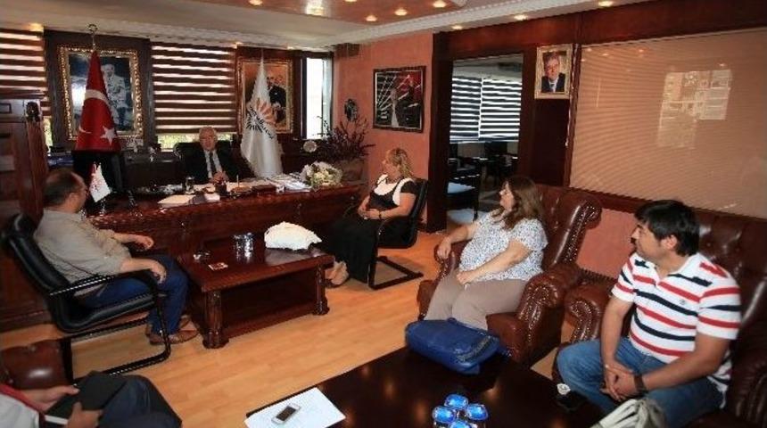 Karabağlar Belediye Başkanı Muhittin Selvitopu: