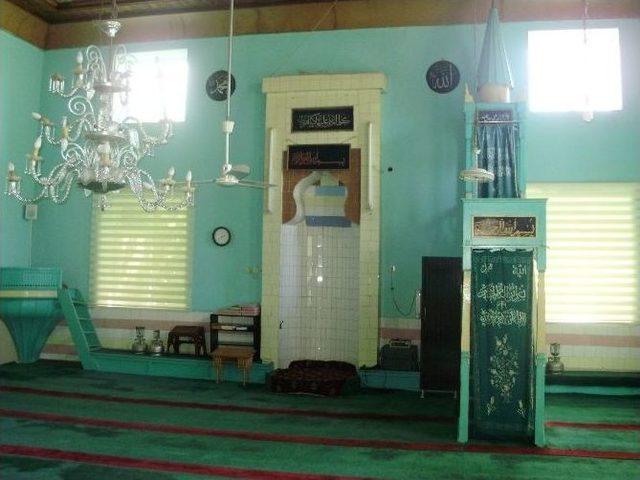 S&ouml;ğ&uuml;talan K&ouml;y&uuml;nde Sadece İki Kez Ezan Okunuyor 1