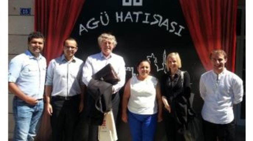 Alman Heyet, Ag&uuml;'de