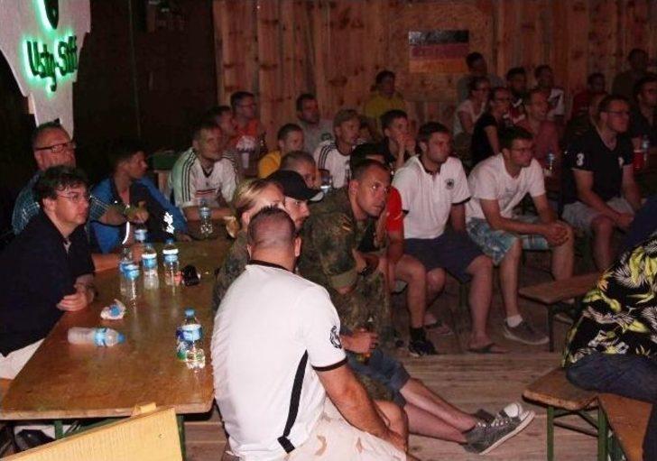 Alman Askerlerin Kupa Sevinci G3