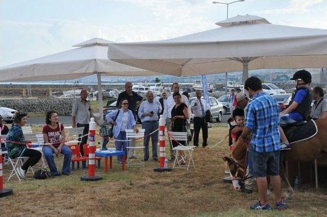 Tekirdağlı Çocukların At Binme Keyfi 1