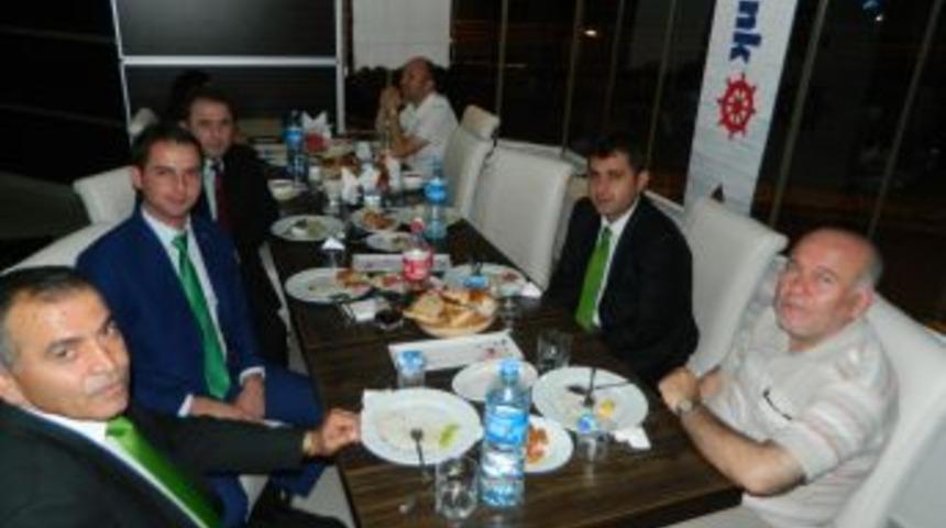 Denizbank Osmancık Şubesi&rsquo;nden  T&uuml;m Muhtarlara  İftar Yemeği