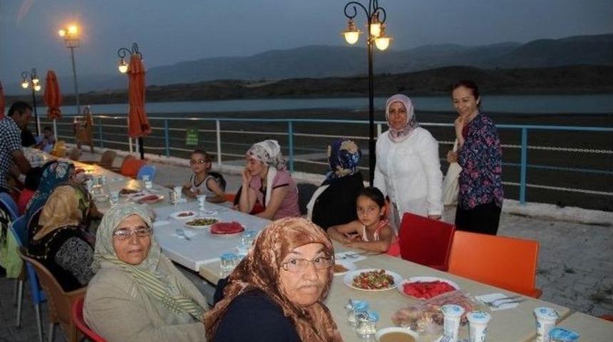 Suşehri&rsquo;nde &lsquo;kardeşlik İftarı&rsquo; Programı D&uuml;zenlendi