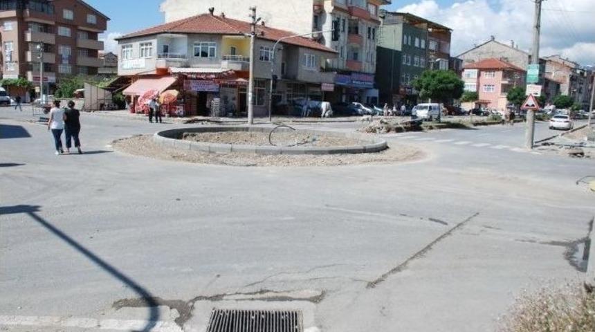 &Ccedil;aycuma&rsquo;da Kavşak &Ccedil;alışmaları Devam Ediyor