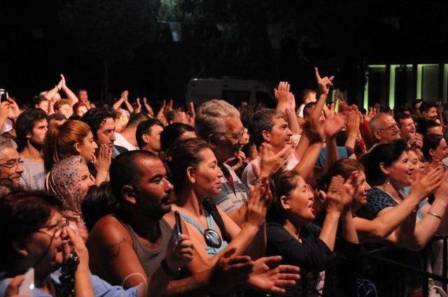 Zekai Tunca&rsquo;dan Unutulmaz Konser 1