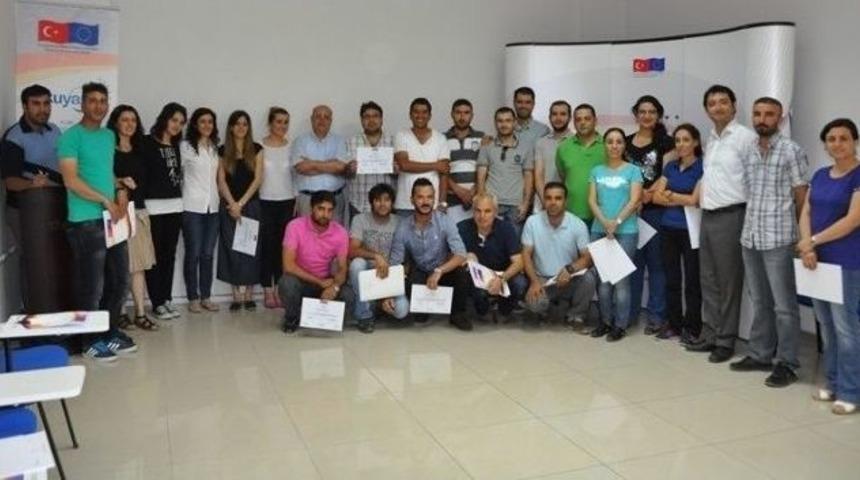 Kobi &Ccedil;alışanı Ve İş Verenlerine Eğitimler Devam Ediyor