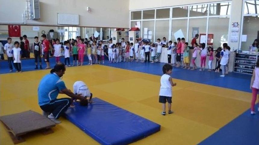 Van&rsquo;da Jimnastik Kurslarına Yoğun İlgi