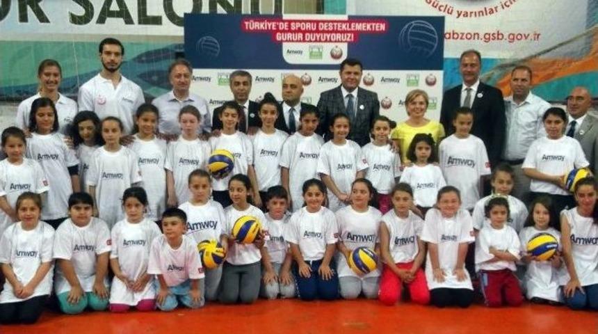 'filenin Fidanları' Projesi Kapsamında T&uuml;rkiye Genelinde 300 Adet Mini Voleybol Seti Dağıtılacak