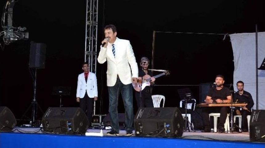 Mersin'de Ahmet Sel&ccedil;uk İlkan R&uuml;zgarı Esti