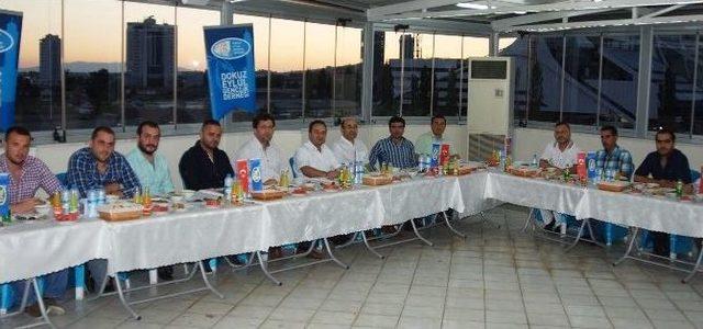 Tepal Üyesi İşadamları Öğrencilerle İftar Açtılar 1