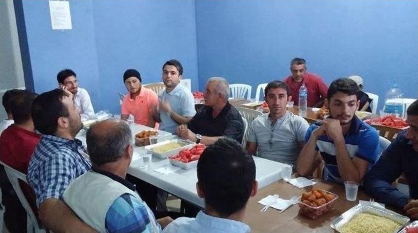 Sorgun Motosiklet&ccedil;iler Spor Kul&uuml;b&uuml; &Uuml;yeleri İftarda Buluştu