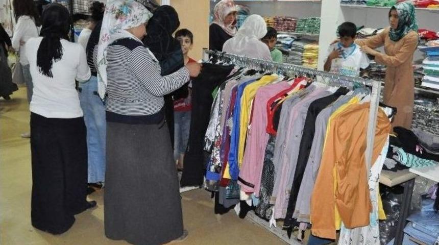 &lsquo;bir &Ccedil;ocuk Da Siz Giydirin&rsquo;