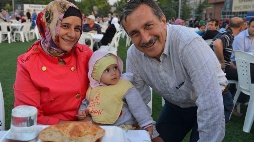 Ertuğrulgazi Mahallesinde İftar Bereketi