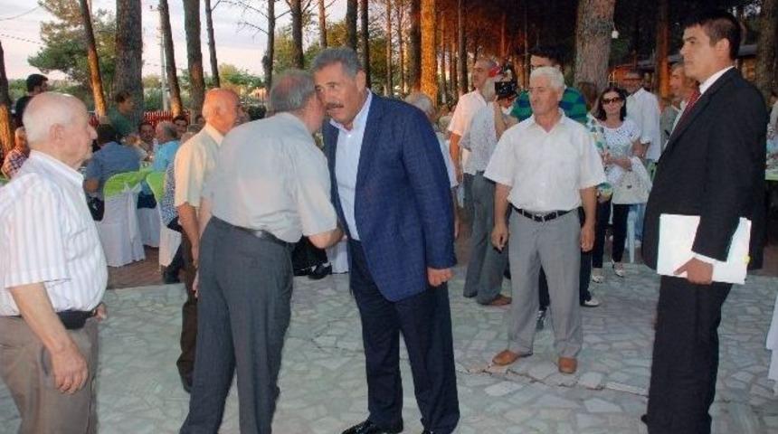 Eski Siyaset&ccedil;iler Bayrami&ccedil;'te Buluştu