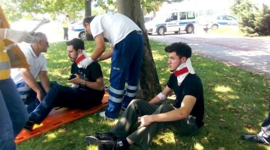 Otomobil Takla Attı: 2 Yaralı