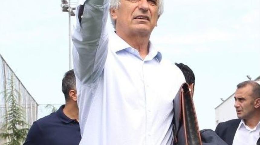Vahid Halilhodzic G&ouml;revine Başladı