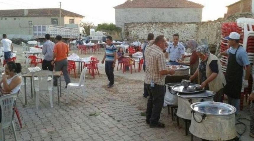 K&ouml;pr&uuml;başı'nda Toplu İftar Programı