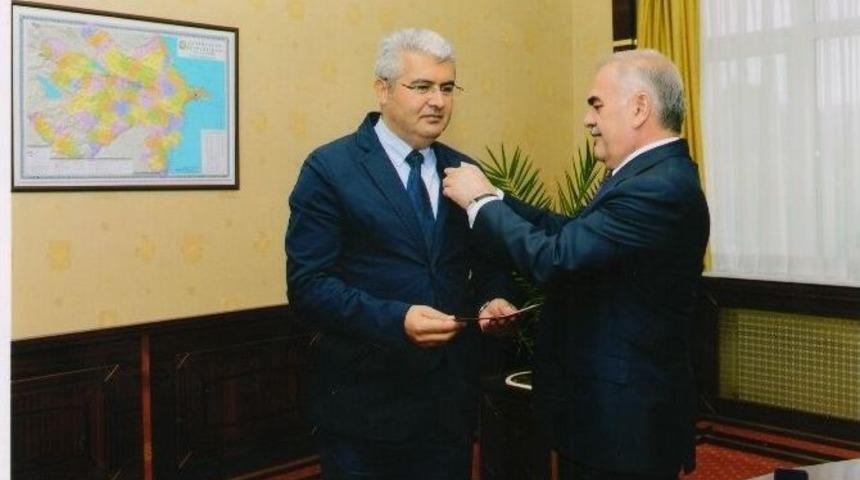 Kardeş Topraklardan Hizmet Nişanı