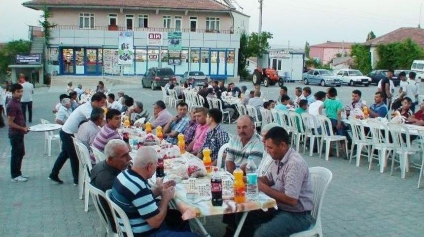 Aksaray'da &Uuml;reticiler İftarda Bir Araya Geldi