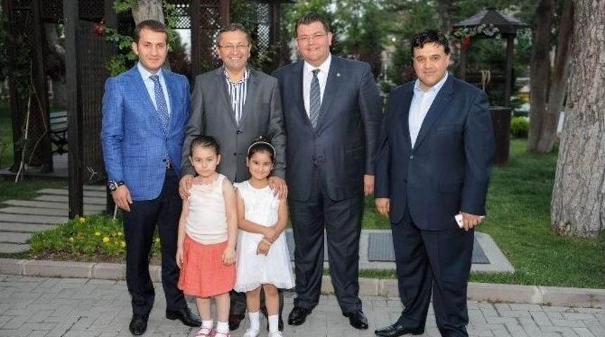 Başkan Tiryaki&rsquo;nin İftar Buluşmaları S&uuml;r&uuml;yor